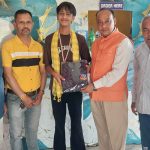 सक्षम गंडवाल ने रचा इतिहास, सीबीएसई में स्कूल टॉप कर बढ़ाया मान