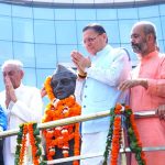 हेमवती नंदन बहुगुणा की 107वीं जयंती पर सीएम धामी ने दी श्रद्धांजलि