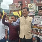 1544 पदों की एलटी भर्ती घिरी विवादों में,अभ्यर्थियों के हंगामे के बाद आयोग बैकफुट पर
