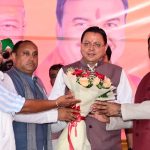 डबल इंजन सरकार हर पात्र व्यक्ति तक योजनाओं का लाभ पहुंचाने के लिए प्रतिबद्ध: सीएम